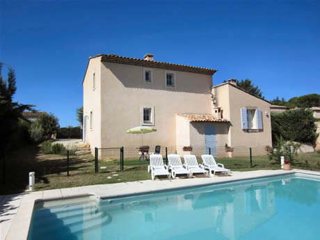 G&icirc;te en Luberon avec piscine priv&eacute;e